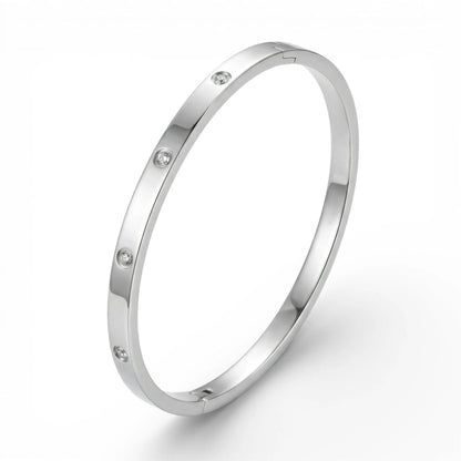 Ezüst verzió: Ovális nemesacél bangle karkötő ezüst színben kristályokkal